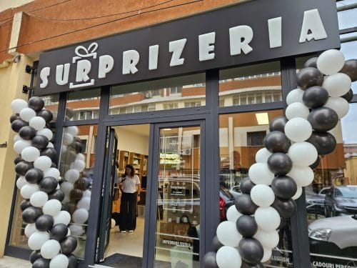 Surprizeria din Târgu Jiu s-a redeschis într-o nouă locație modernă Surprizeria din Târgu Jiu s-a redeschis într-o nouă locație modernă