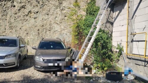 Un bărbat a murit după ce a căzut 5 metri în gol Un bărbat a murit după ce a căzut 5 metri în gol