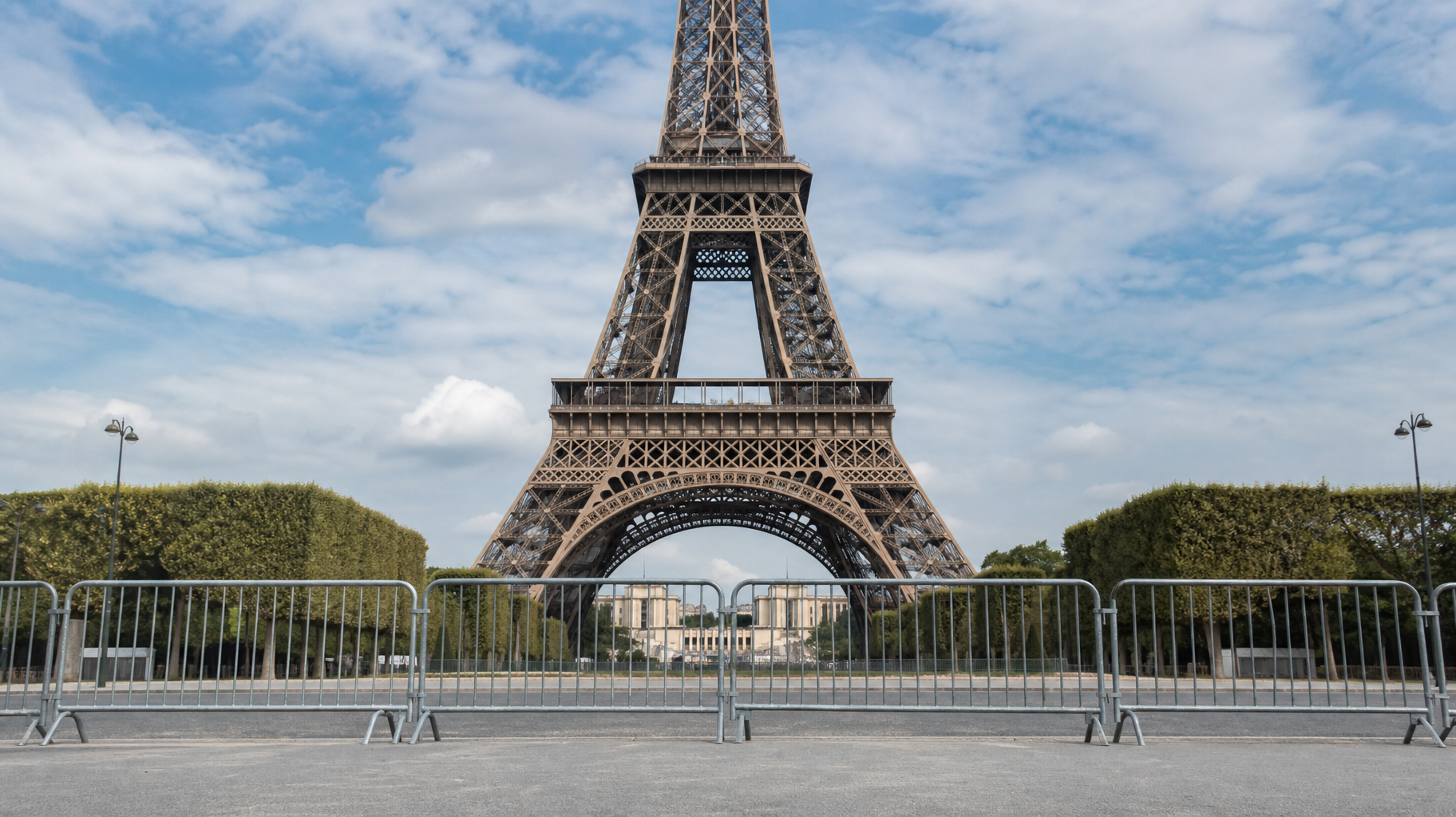 Turnul Eiffel a fost închis pe 7 septembrie din cauza grevei personalului