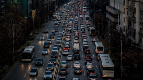 Studiu SD Worx: 53 de minute pe zi pentru naveta în România