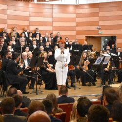 Marea Lojă Națională din România a premiat excelența la Craiova. Lia Olguța Vasilescu, alături de elevii olimpici și profesorii lor
