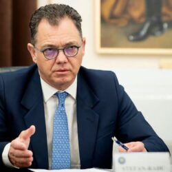 Control la contractele de miliarde din SAFE! Ministrul Apărării cere verificări