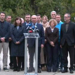 PNL votează Guvernul Niculescu, dar intră în opoziție. Bolojan avertizează PSD