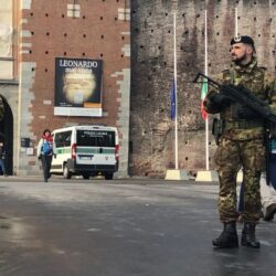 Italia trimite armata pe străzile din Milano. Autoritățile se tem de noi jafuri și violențe